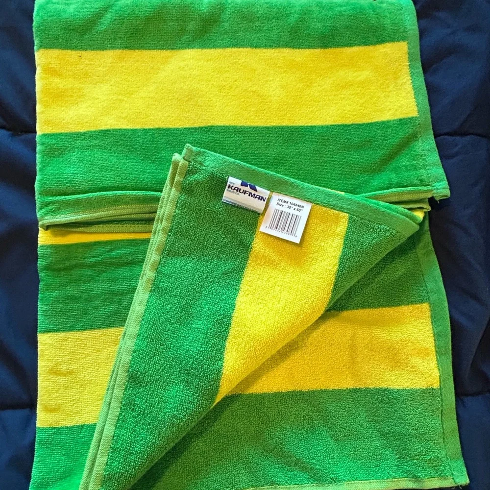 KAUFMAN • Multi Colored Beach Towels • Large • - Picture 5 of 12